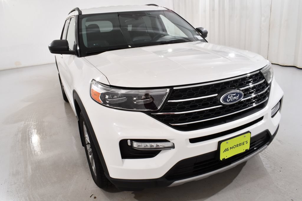 Used 2022 Ford Explorer XLT w/ Equipment Group 202A AWD/4WD image 4