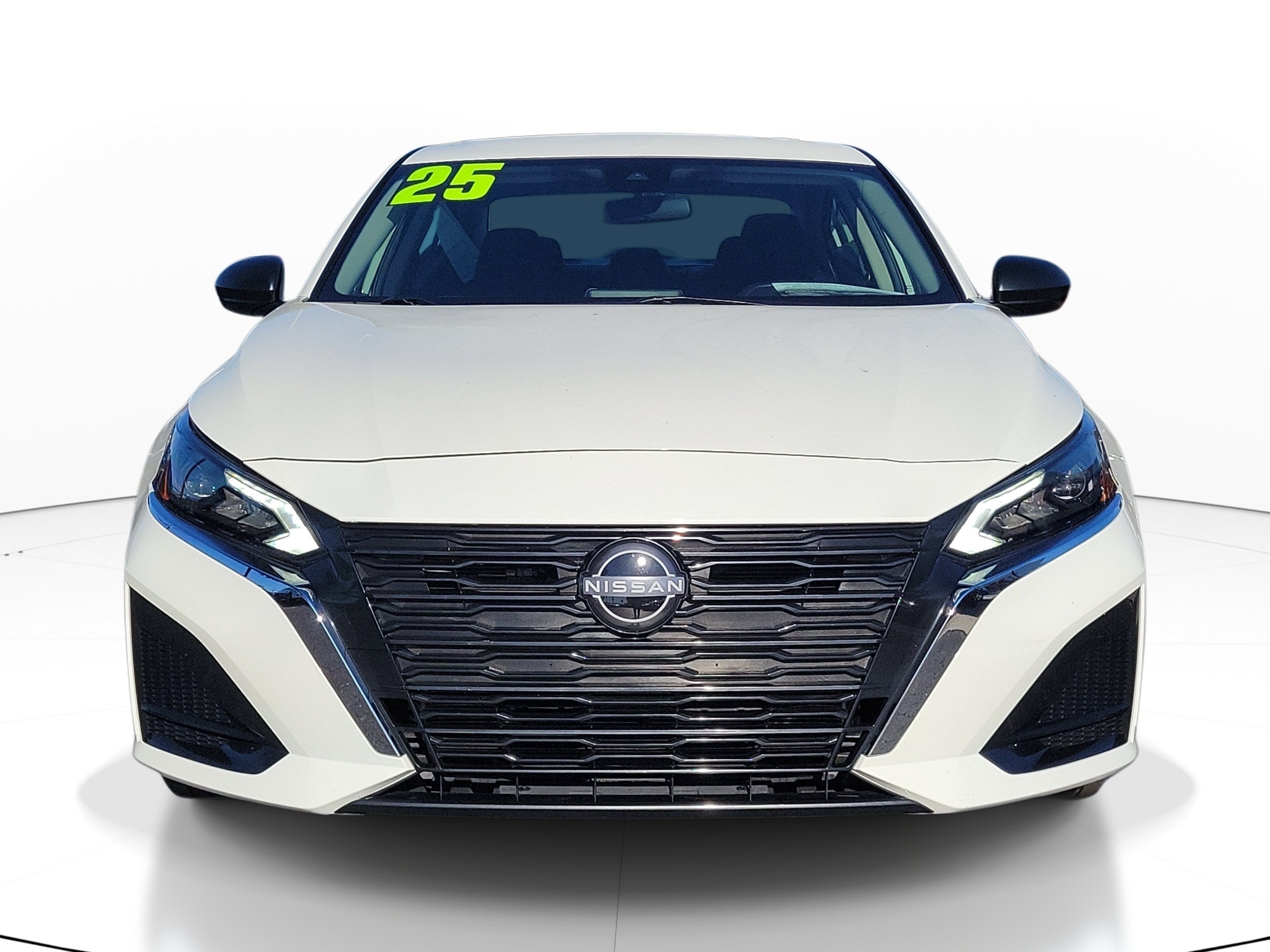 Certified 2025 Nissan Altima 2.5 S FWD image 2