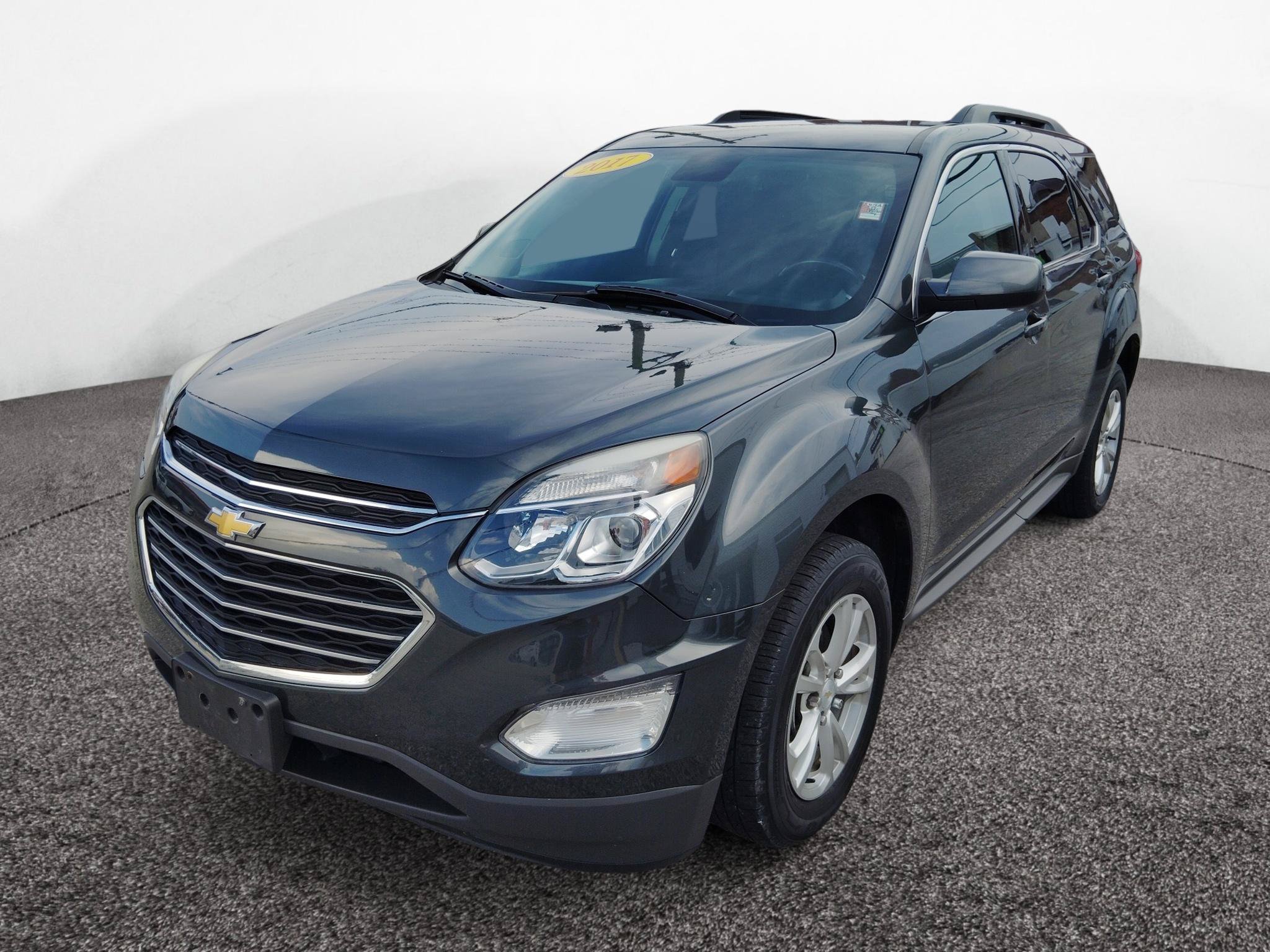 Used 2017 Chevrolet Equinox LT w/ Convenience Package FWD image 3