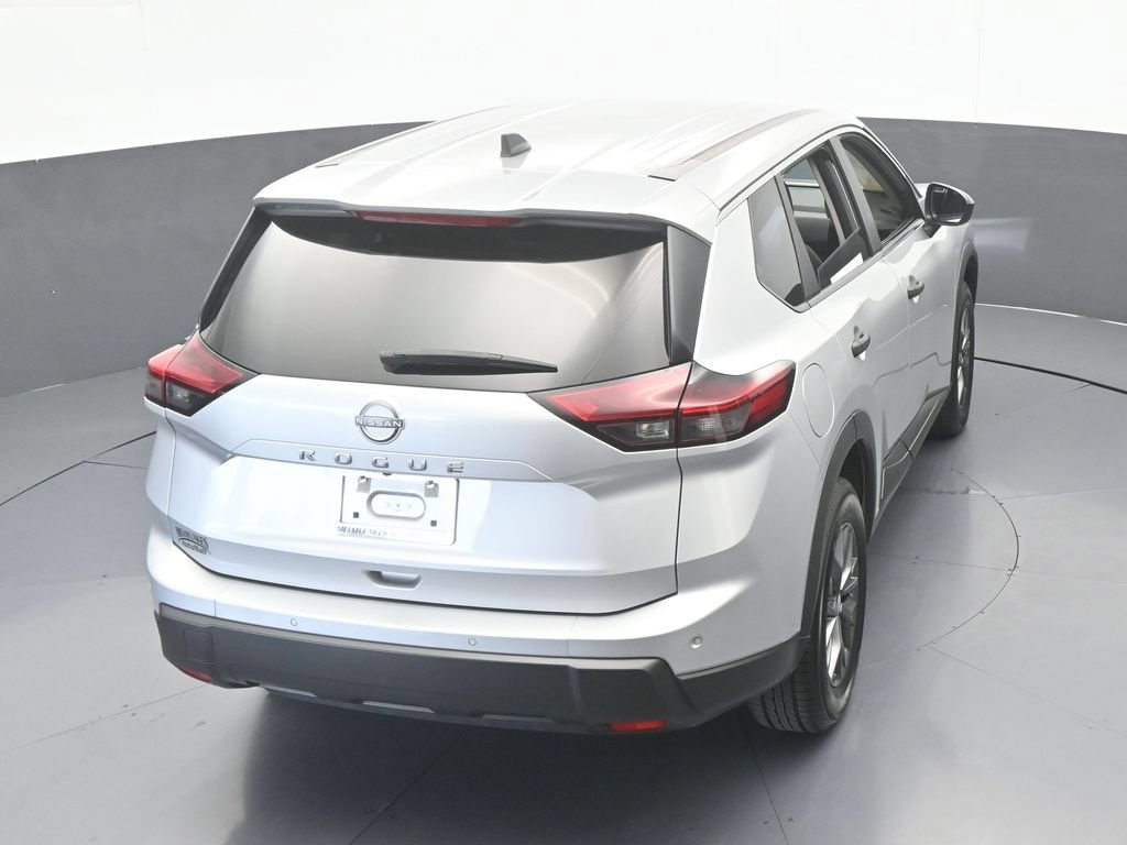 Used 2024 Nissan Rogue S FWD image 45