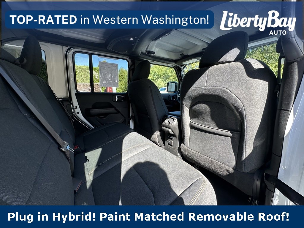 Used 2024 Jeep Wrangler Unlimited Sahara image 18