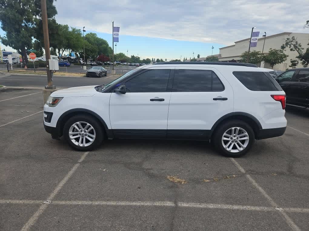 Used 2016 Ford Explorer FWD image 4