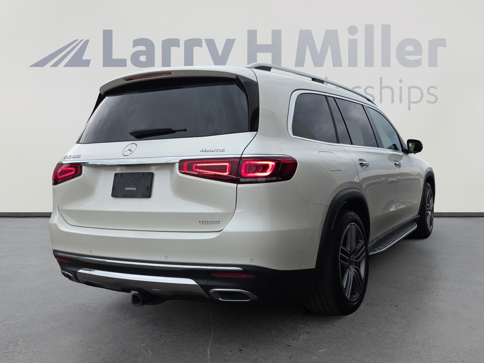 Used 2021 Mercedes-Benz GLS 450 4MATIC image 5