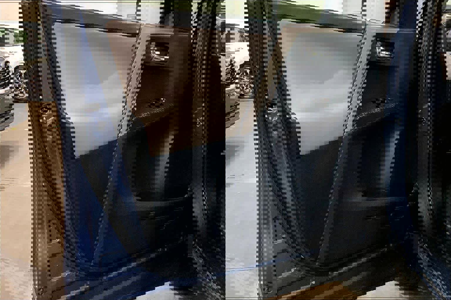 Used 2014 Toyota RAV4 XLE image 22