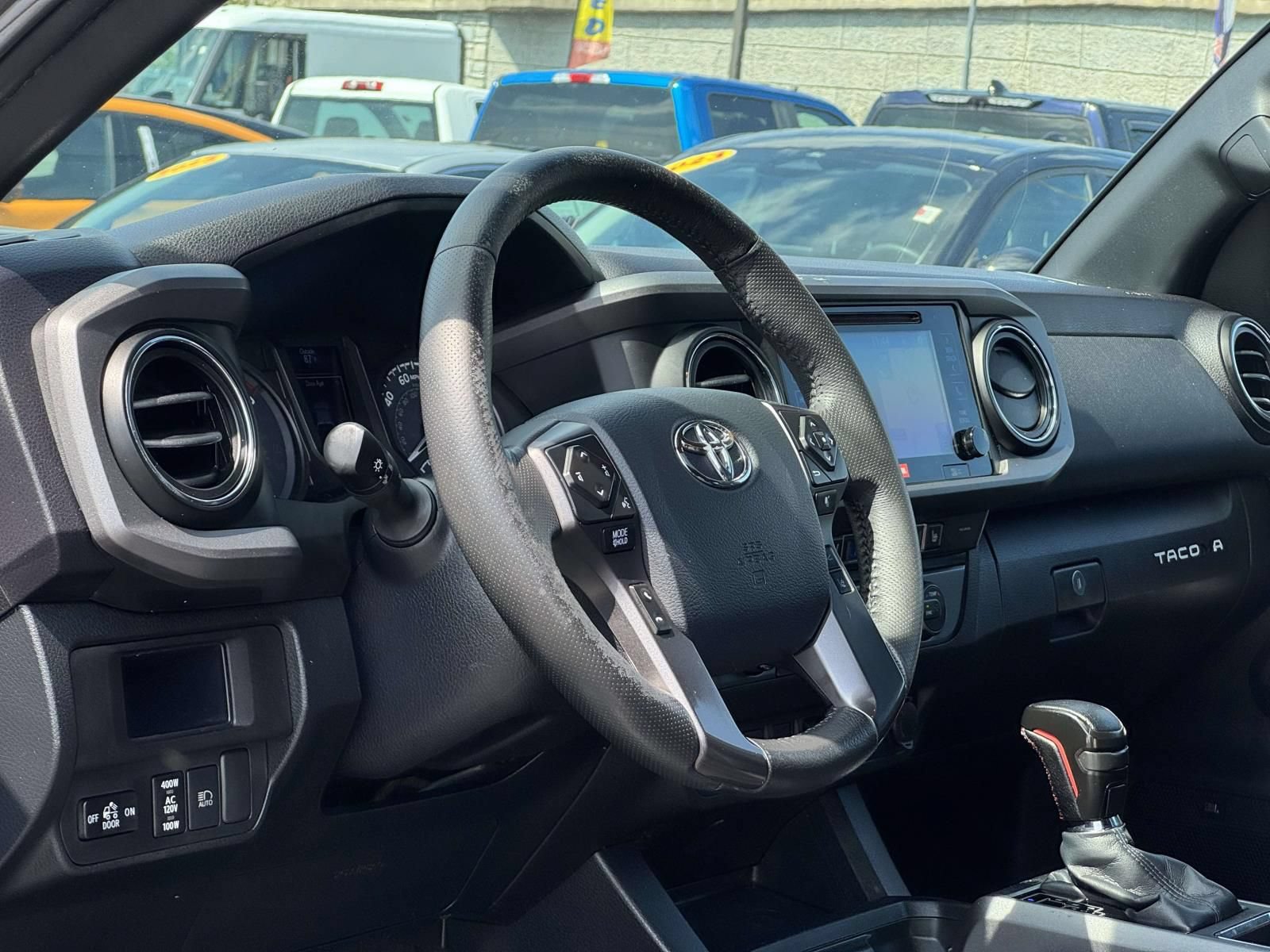 Used 2019 Toyota Tacoma TRD Sport AWD/4WD image 12