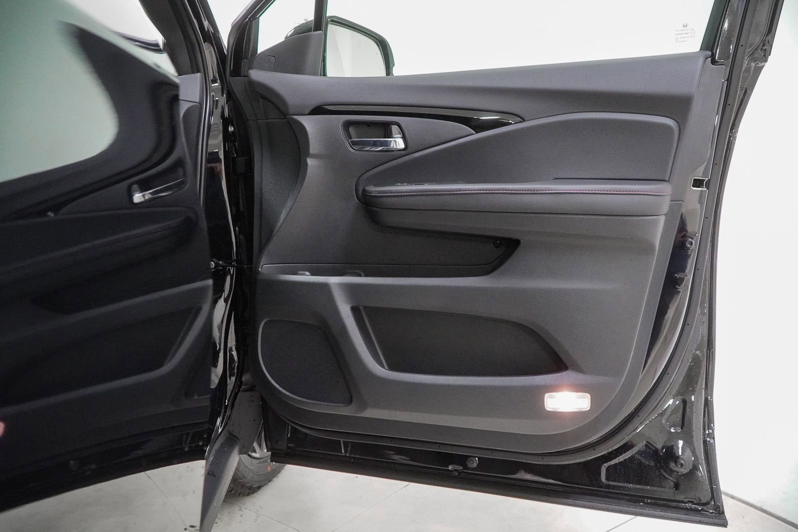 New 2026 Honda Ridgeline Black Edition image 38