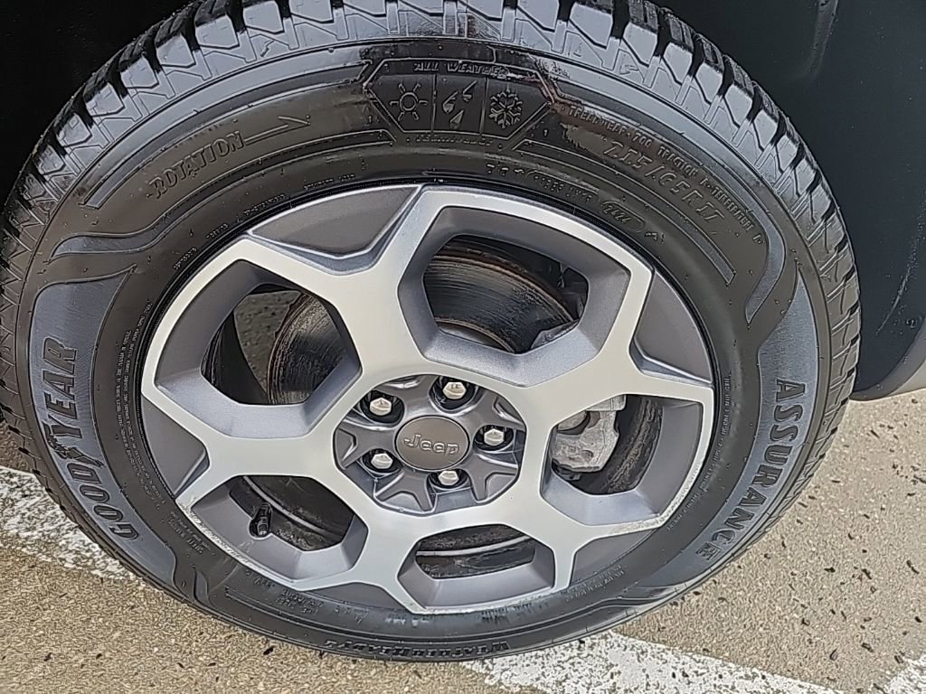 Certified 2022 Jeep Compass Trailhawk w/ Trailhawk Convenience Group AWD/4WD image 4