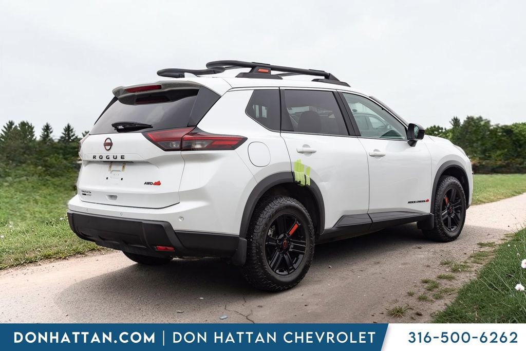 Used 2025 Nissan Rogue SV AWD/4WD image 25