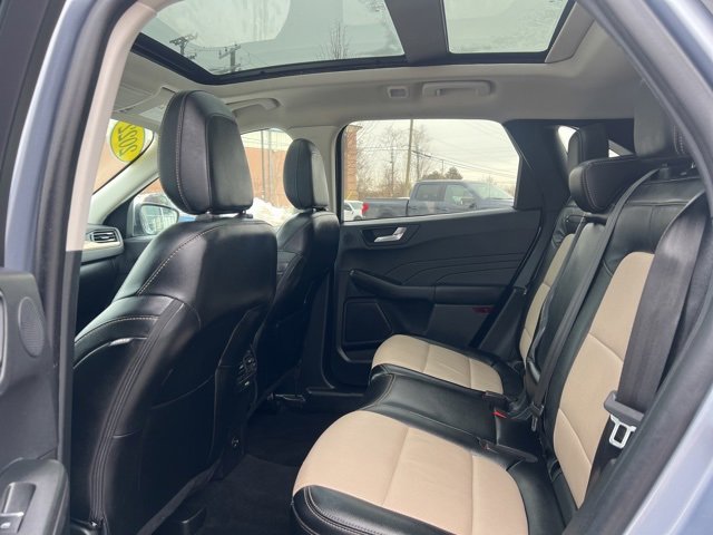 Used 2022 Ford Escape Titanium w/ Titanium Elite Package image 18