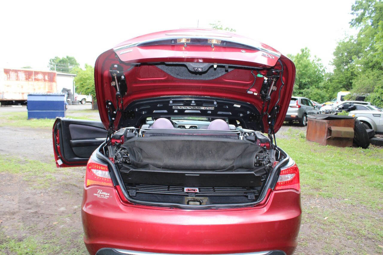 Used 2013 Chrysler 200 Touring image 25