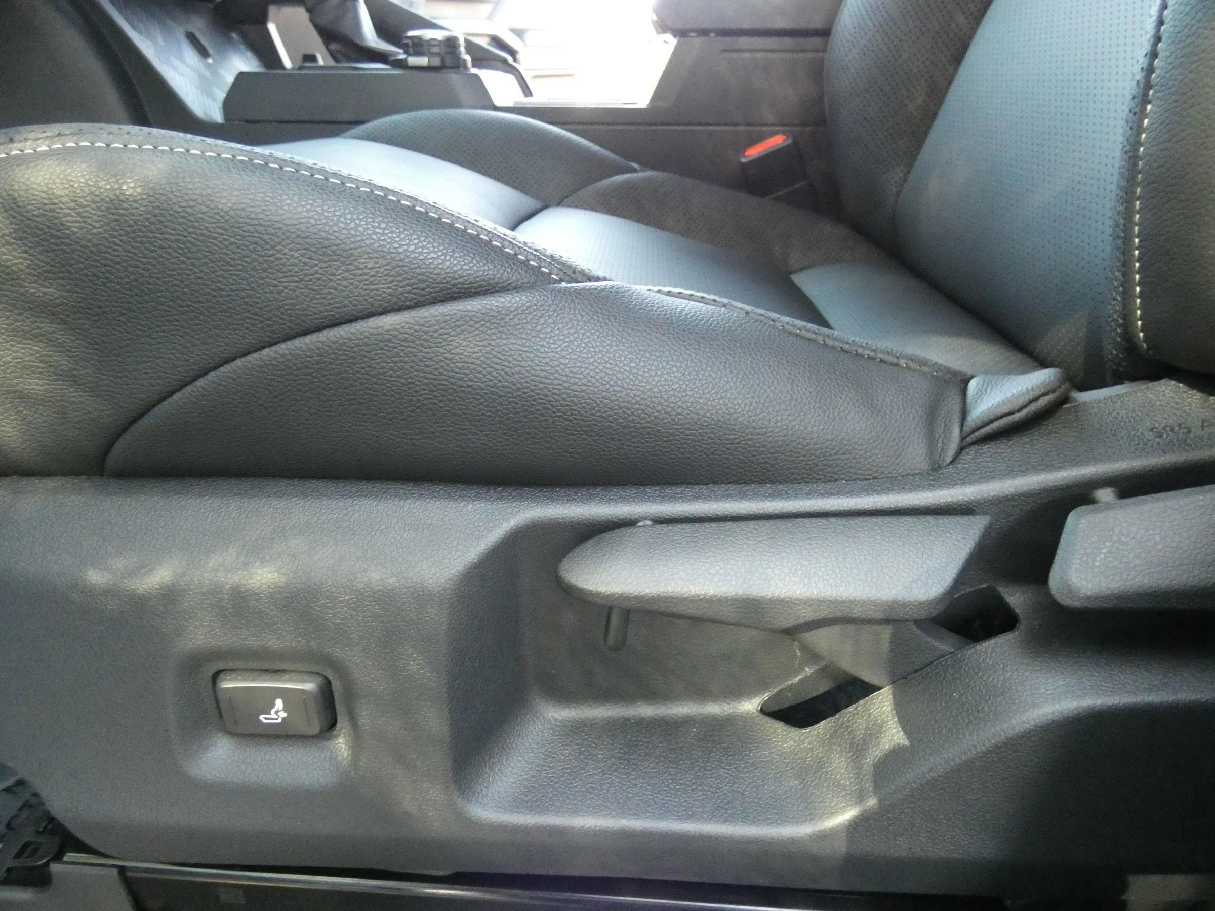 Used 2025 Toyota Tacoma TRD Sport image 55