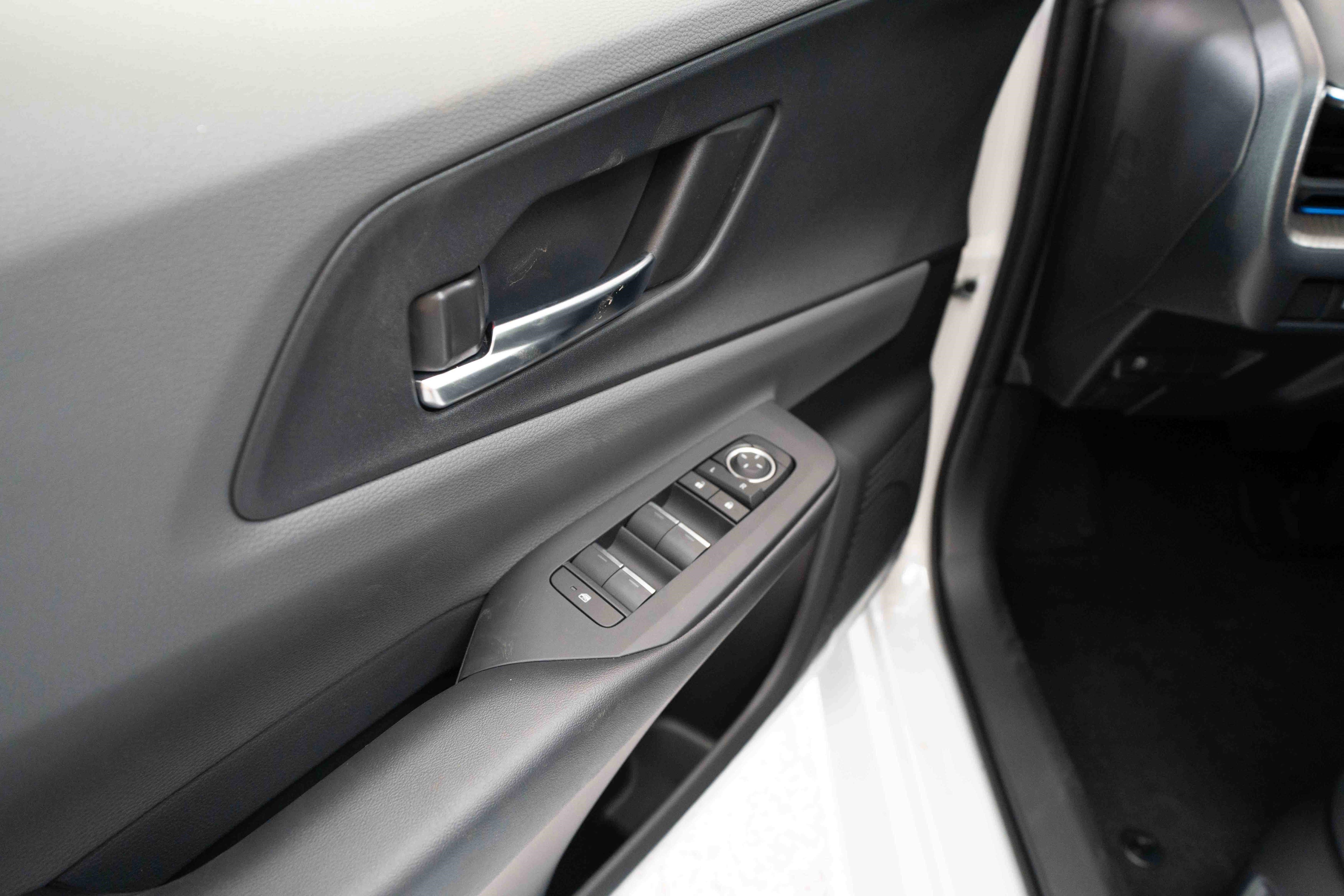 New 2026 Toyota Prius XLE image 7