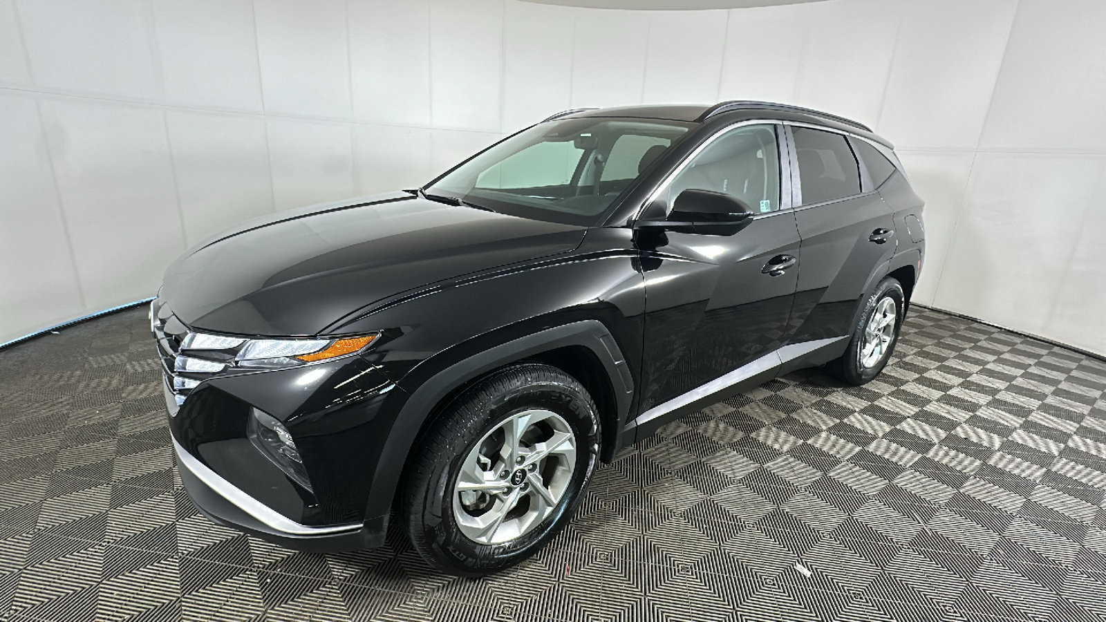 Certified 2024 Hyundai Tucson SEL FWD image 8