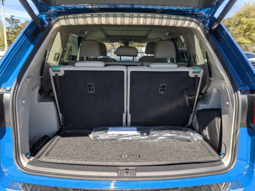 New 2025 Volkswagen Atlas SEL Premium R-Line image 15