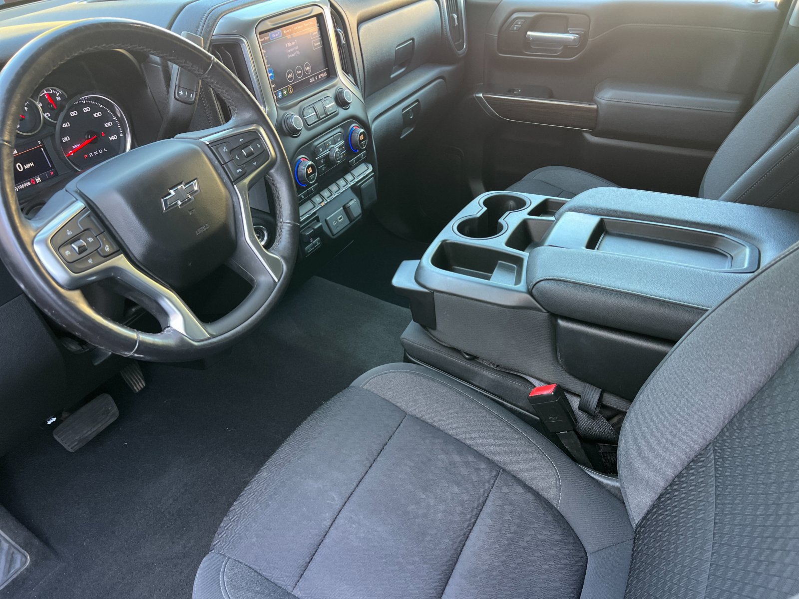 Used 2021 Chevrolet Silverado 1500 RST w/ Z71 Off-Road Package AWD/4WD image 10