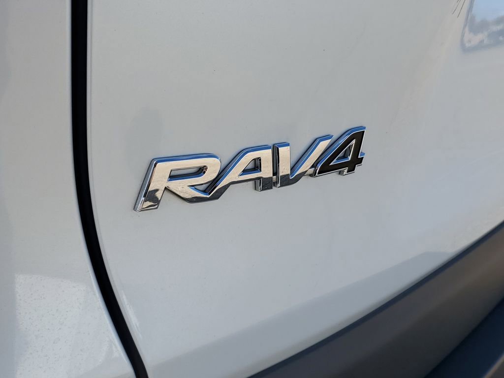 Used 2024 Toyota RAV4 XLE Premium image 25