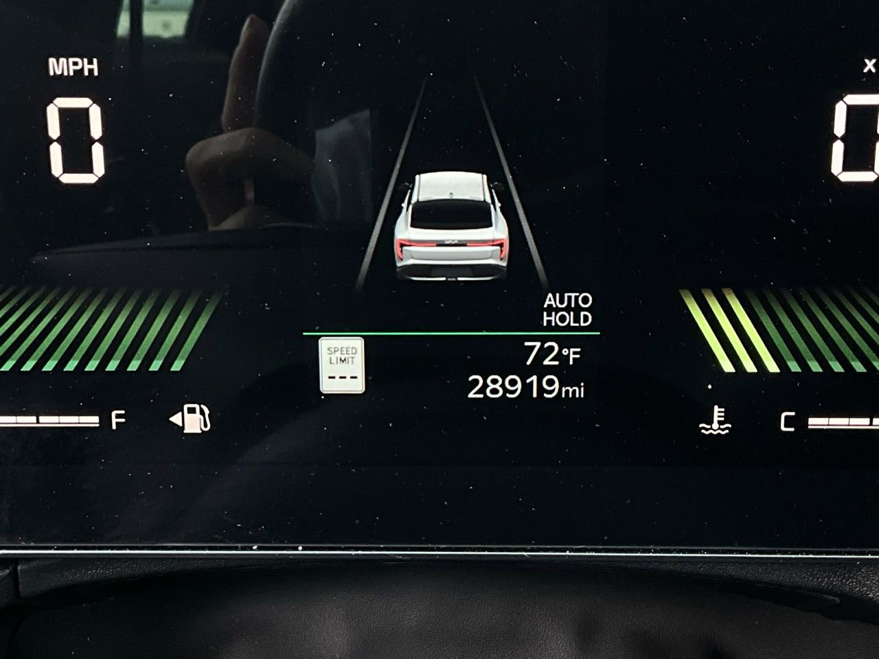 Used 2025 Kia K4 LXS image 39