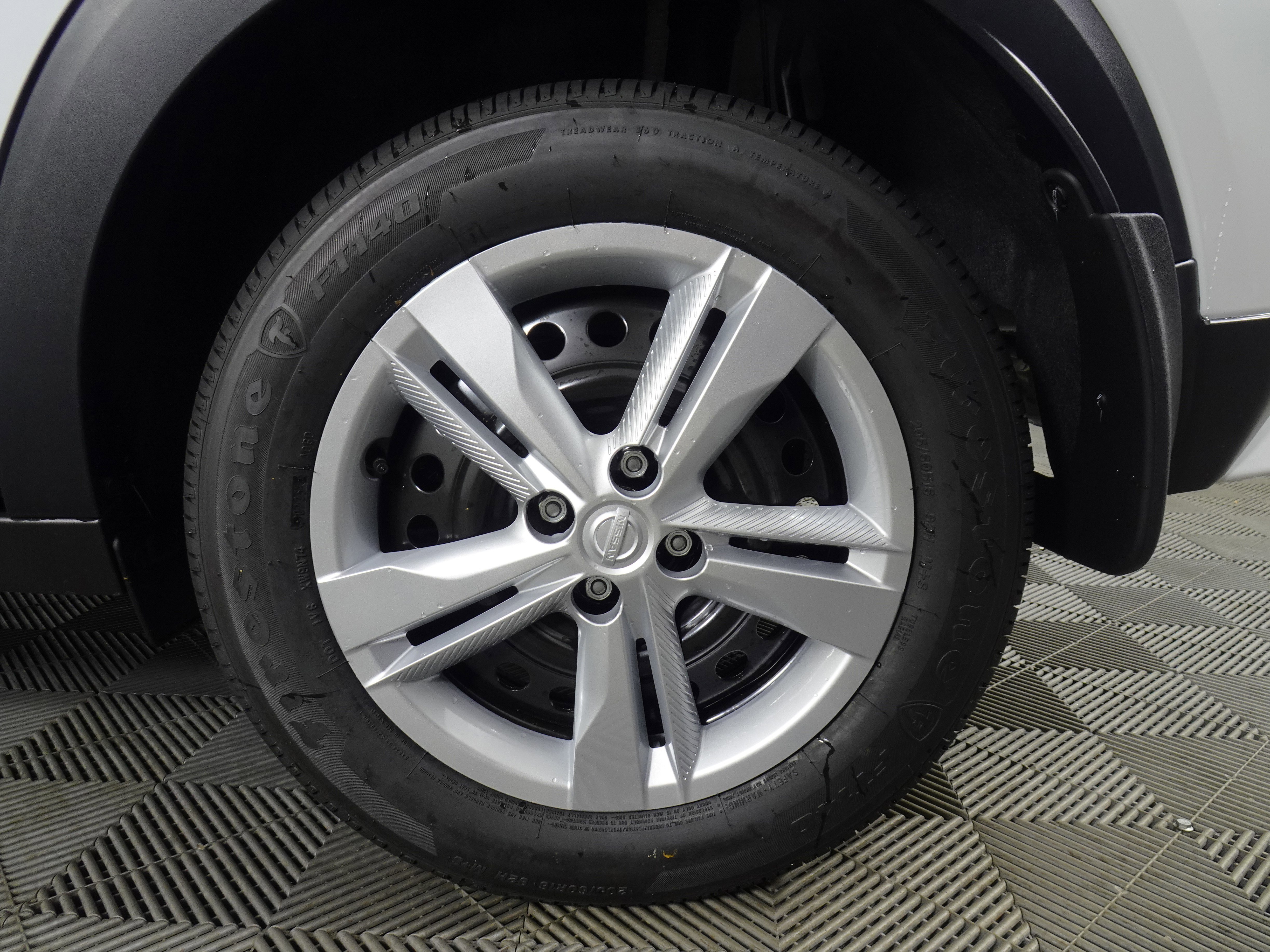 New 2025 Nissan Kicks Play S image 13