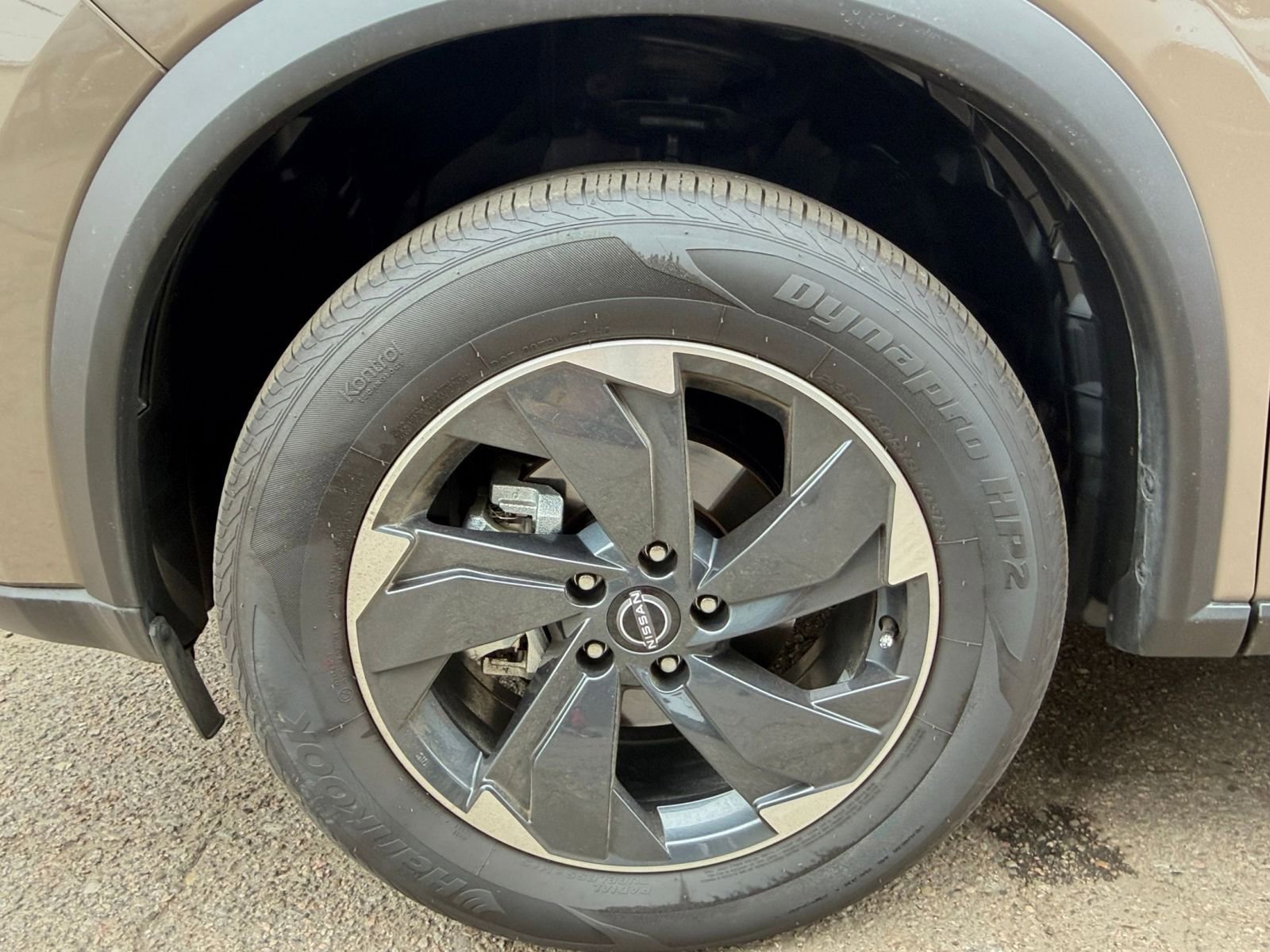 Used 2025 Nissan Rogue SV AWD/4WD image 31