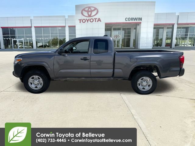 Used 2022 Toyota Tacoma SR AWD/4WD image 2