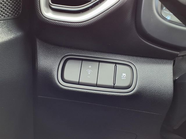 Used 2025 Hyundai Venue SEL image 57