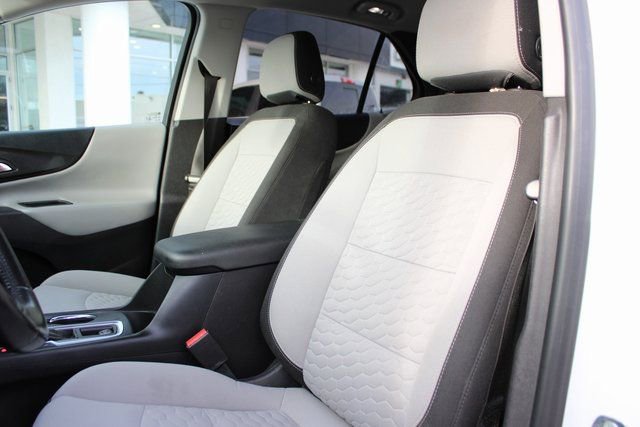 Used 2021 Chevrolet Equinox LT w/ Driver Convenience Package image 28