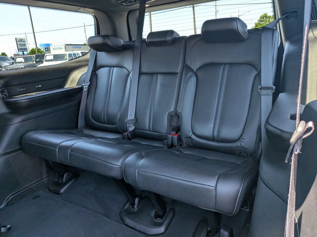 Used 2025 Jeep Wagoneer Series III w/ Premium Group I AWD/4WD image 26