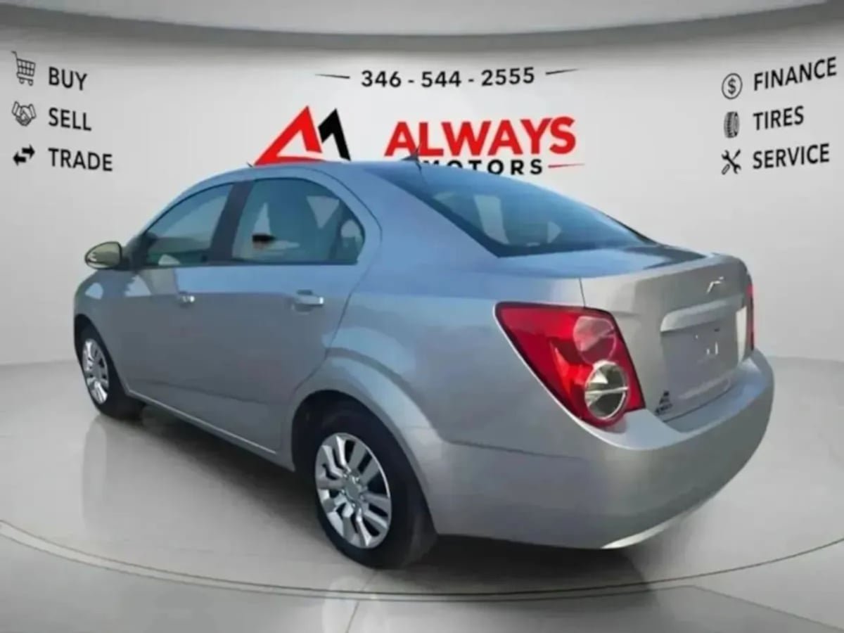 Used 2013 Chevrolet Sonic LS FWD image 29