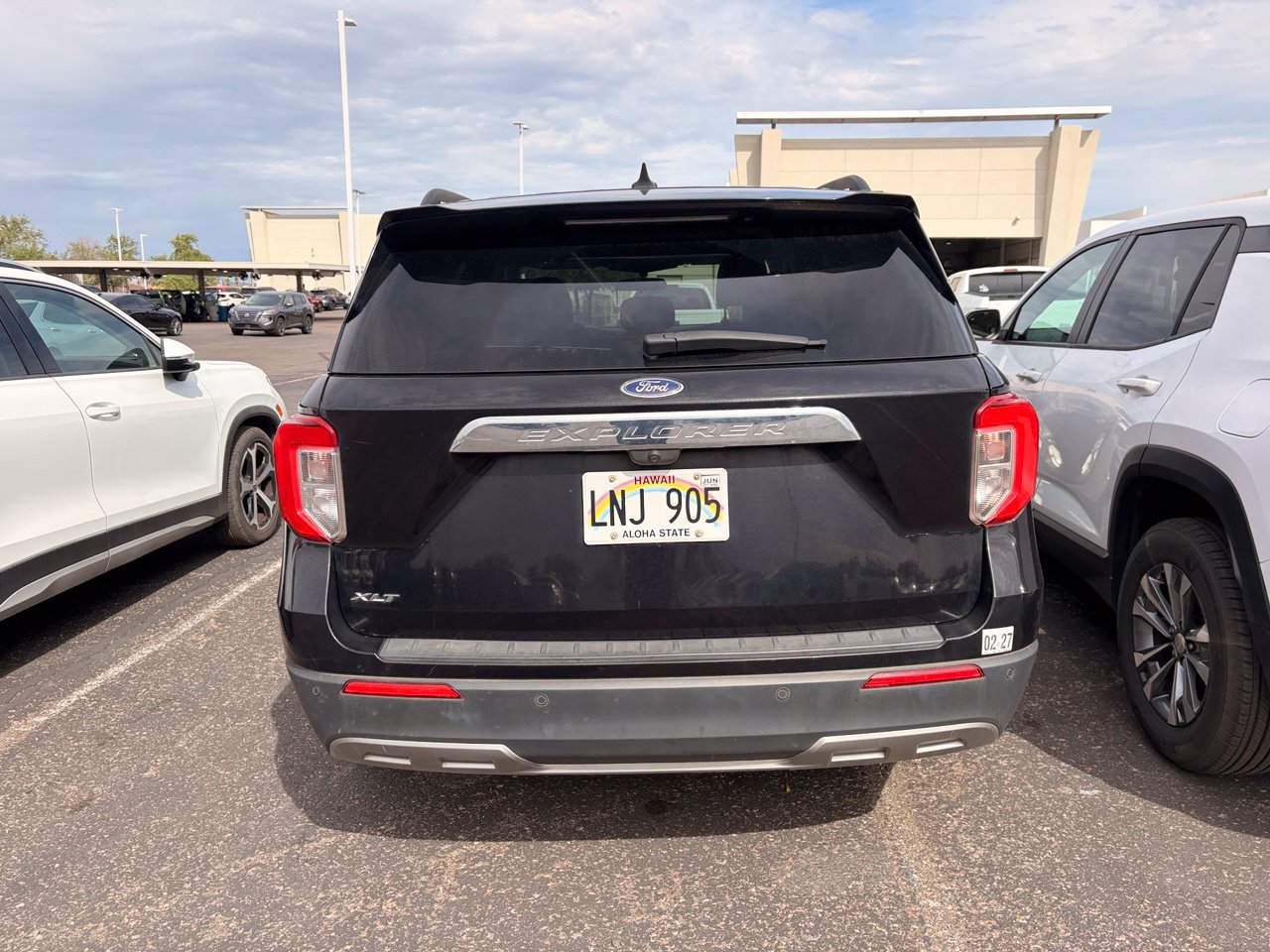 Used 2023 Ford Explorer XLT w/ Equipment Group 202A RWD image 6