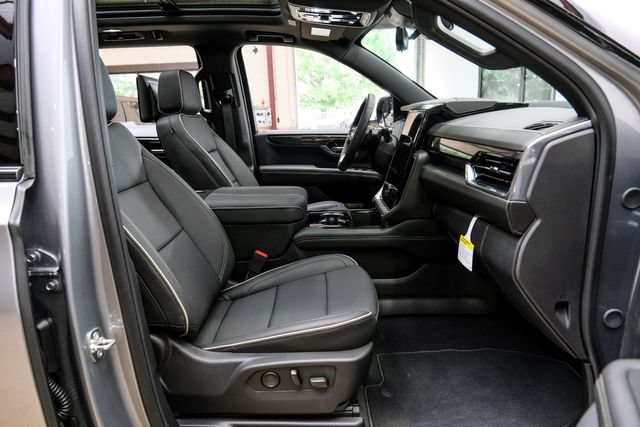 Used 2026 GMC Yukon Elevation w/ Elevation Premium Package AWD/4WD image 66