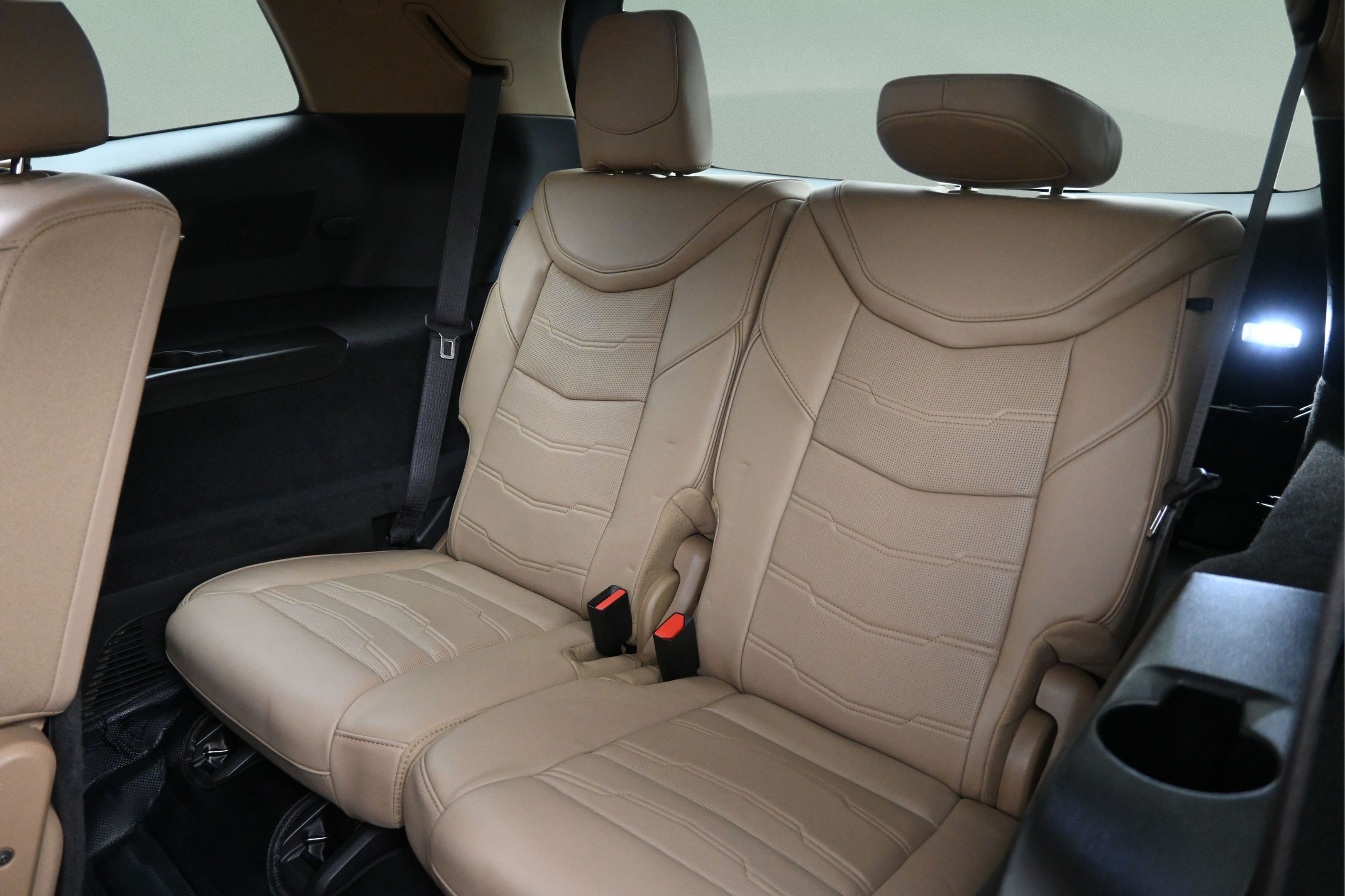 Used 2024 Cadillac XT6 Premium Luxury w/ Platinum Package FWD image 25