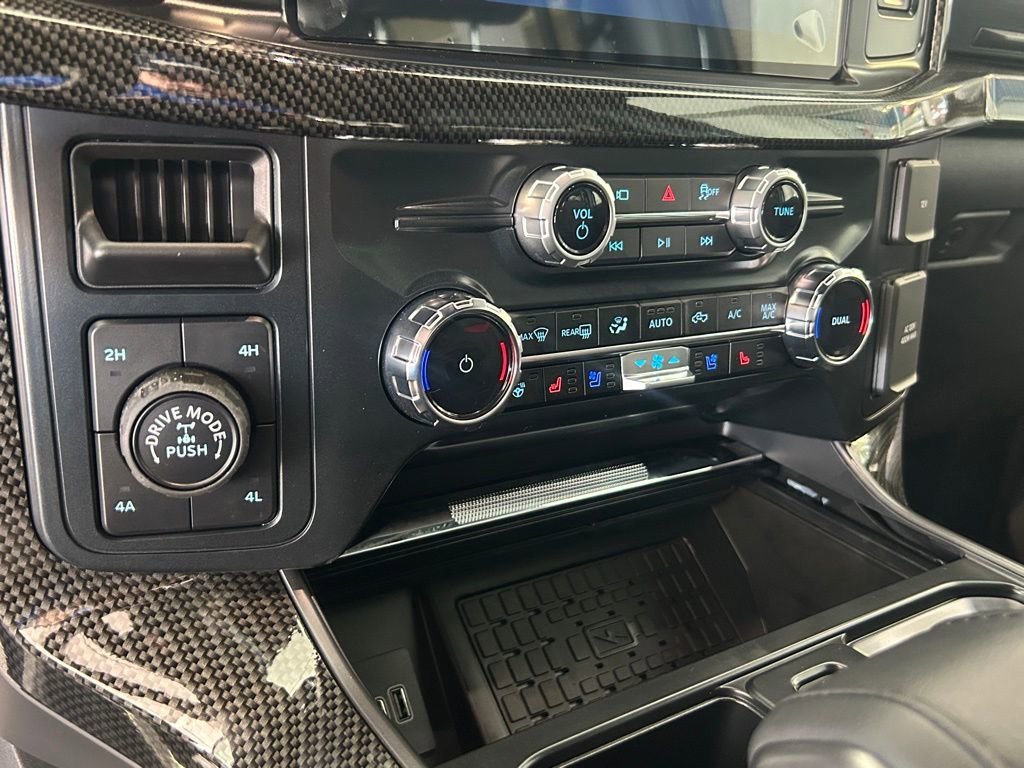 New 2025 Ford F150 Lariat w/ Equipment Group 501A Mid image 35