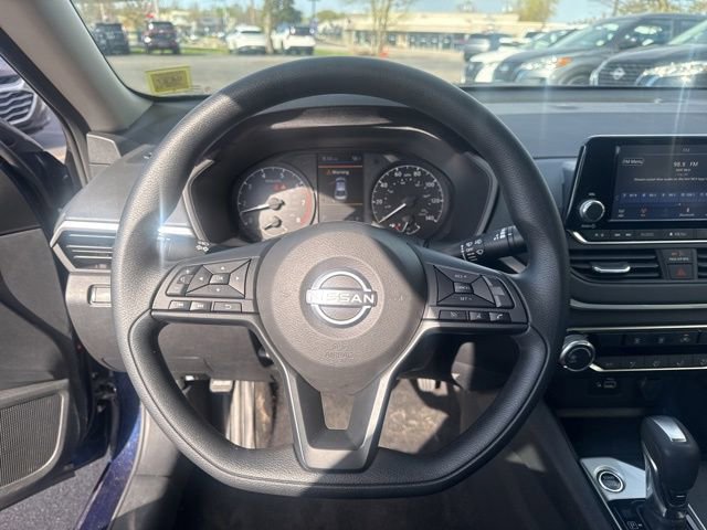 Used 2023 Nissan Altima 2.5 S FWD image 11