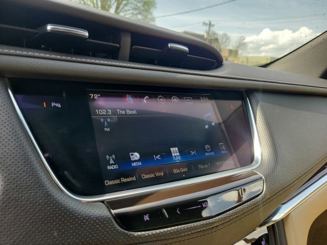 Used 2017 Cadillac XT5 Luxury w/ Driver Awareness Package image 14