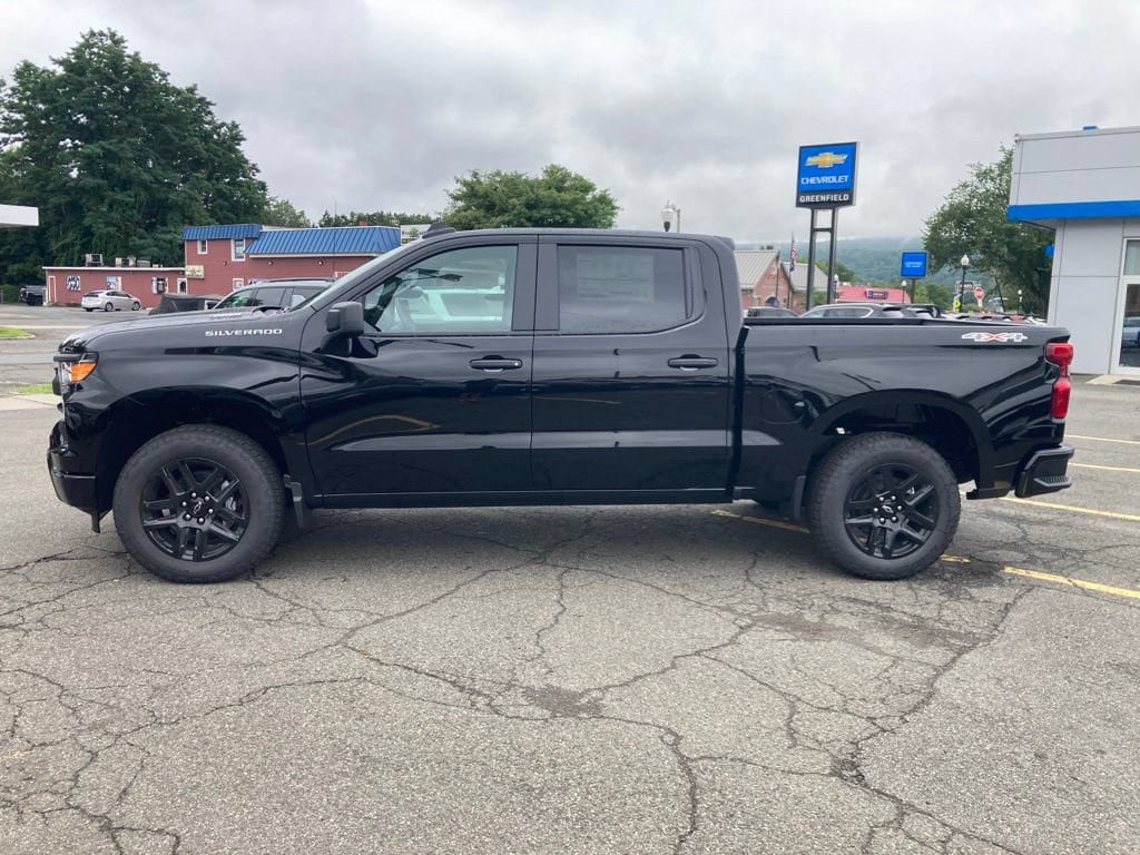 New 2026 Chevrolet Silverado 1500 Custom w/ Turbomax Blackout Package AWD/4WD image 23