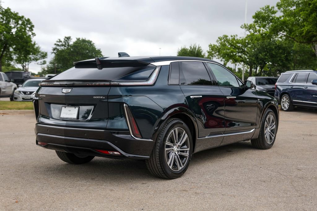 Certified 2024 Cadillac Lyriq Luxury w/ Nappa Leather Package image 4