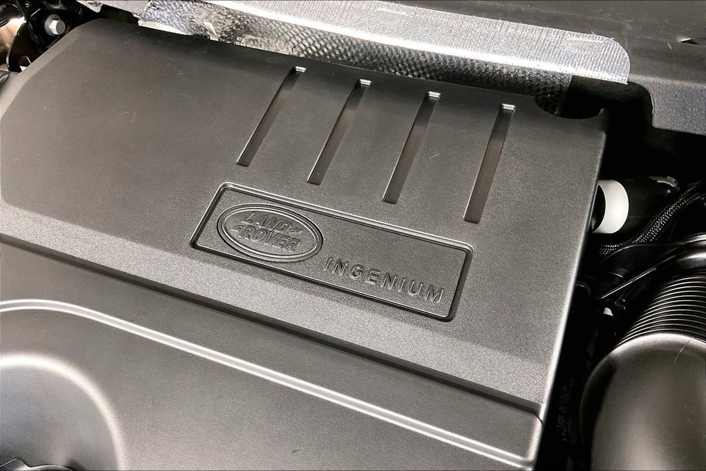 Used 2024 Land Rover Range Rover Evoque Dynamic SE image 32