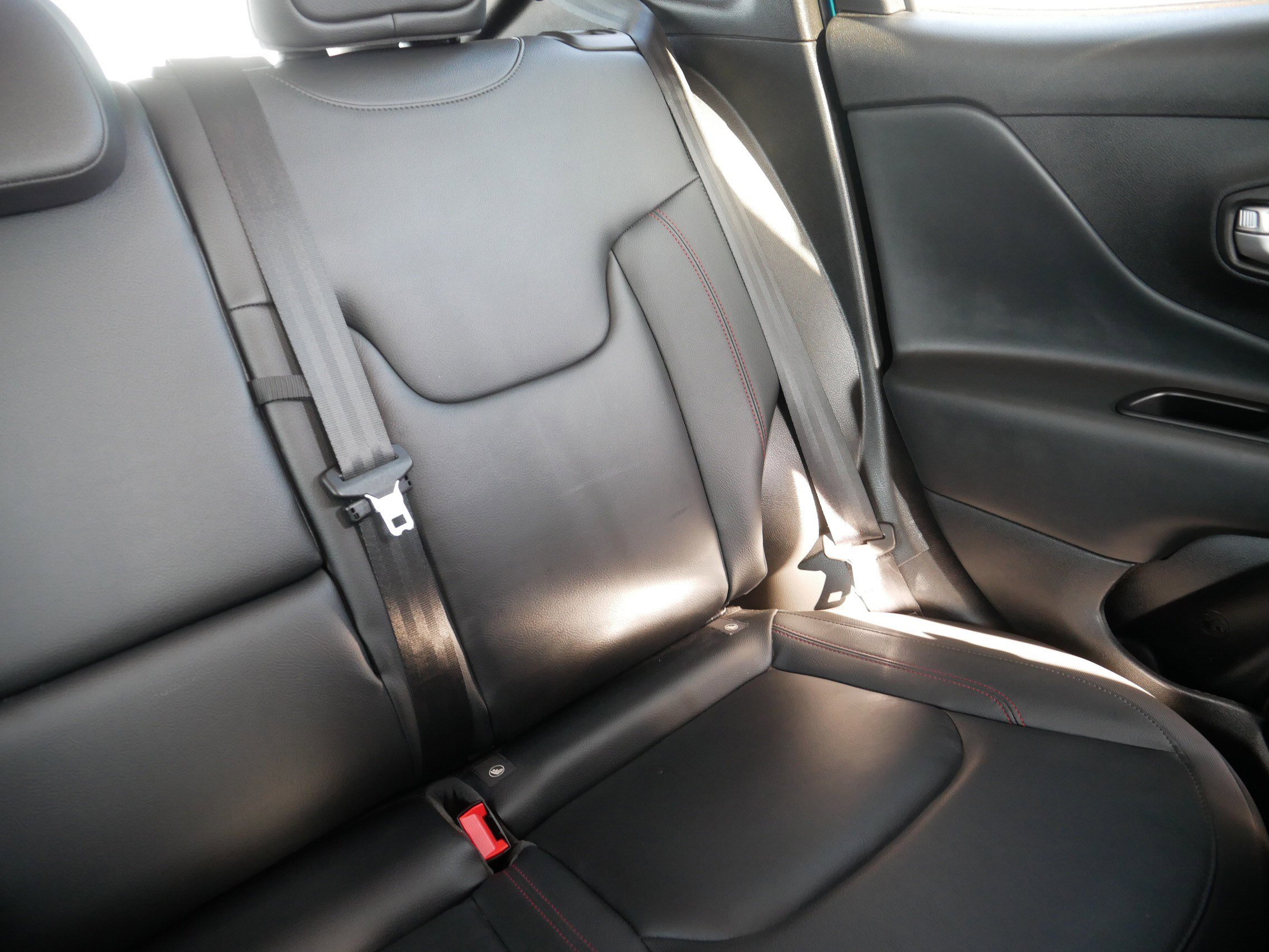 Used 2022 Jeep Renegade Trailhawk w/ Trailer Tow Group image 14