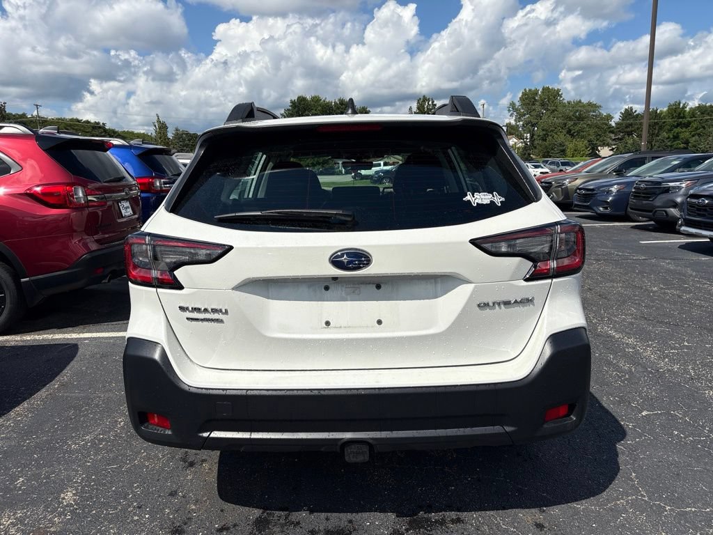 Certified 2024 Subaru Outback AWD/4WD image 3