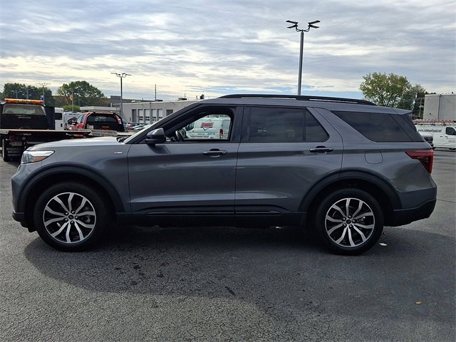 Used 2022 Ford Explorer ST-Line w/ Class IV Trailer Tow Package image 7