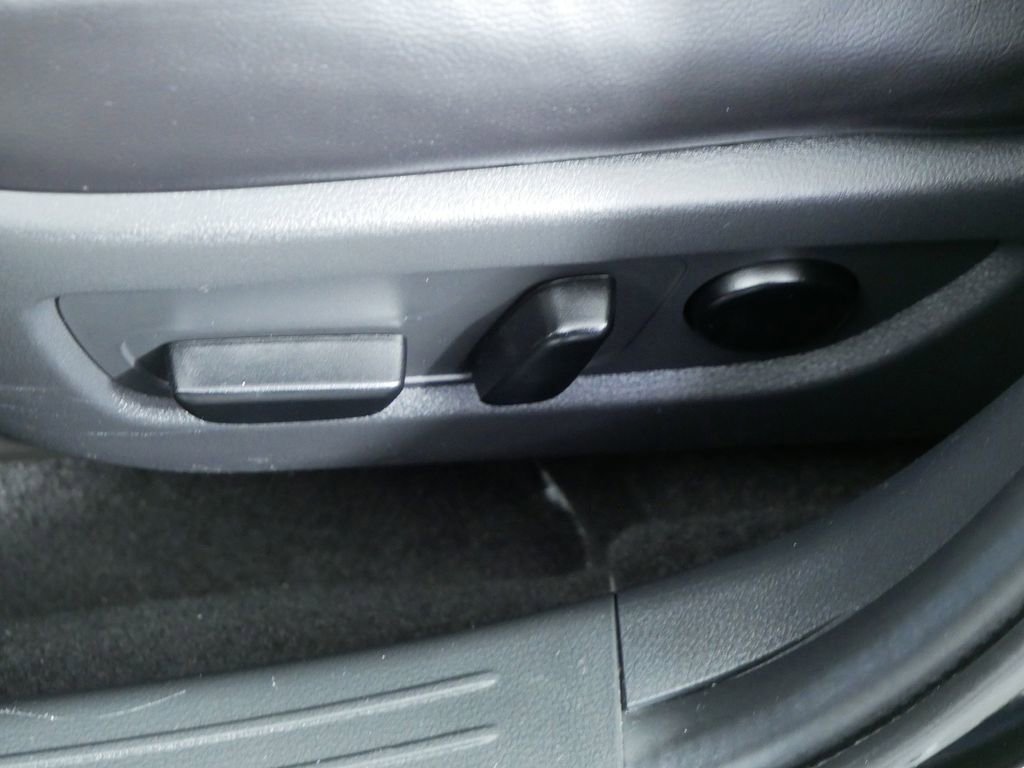 Used 2025 MAZDA CX-50 2.5 Hybrid w/ Premium Plus Pkg image 22