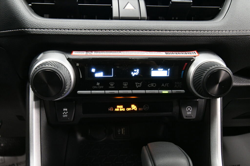 Used 2025 Toyota RAV4 LE image 15