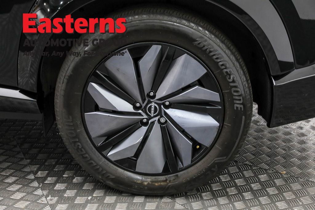 Used 2024 Nissan Ariya AWD image 33