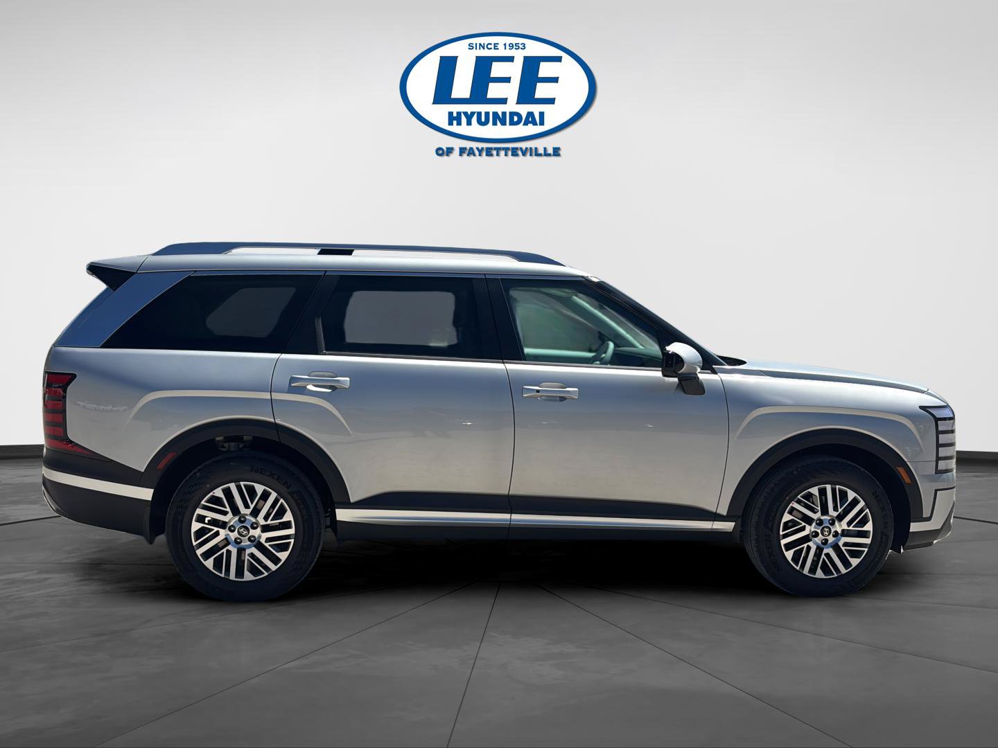 New 2026 Hyundai Palisade SEL FWD image 2