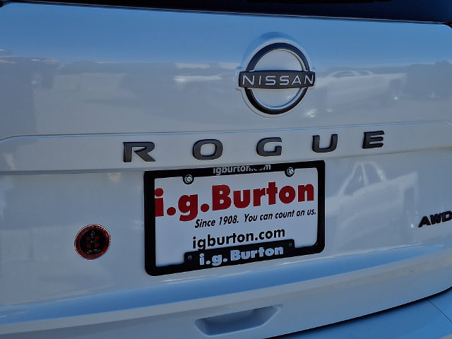 Used 2025 Nissan Rogue SV AWD/4WD image 29