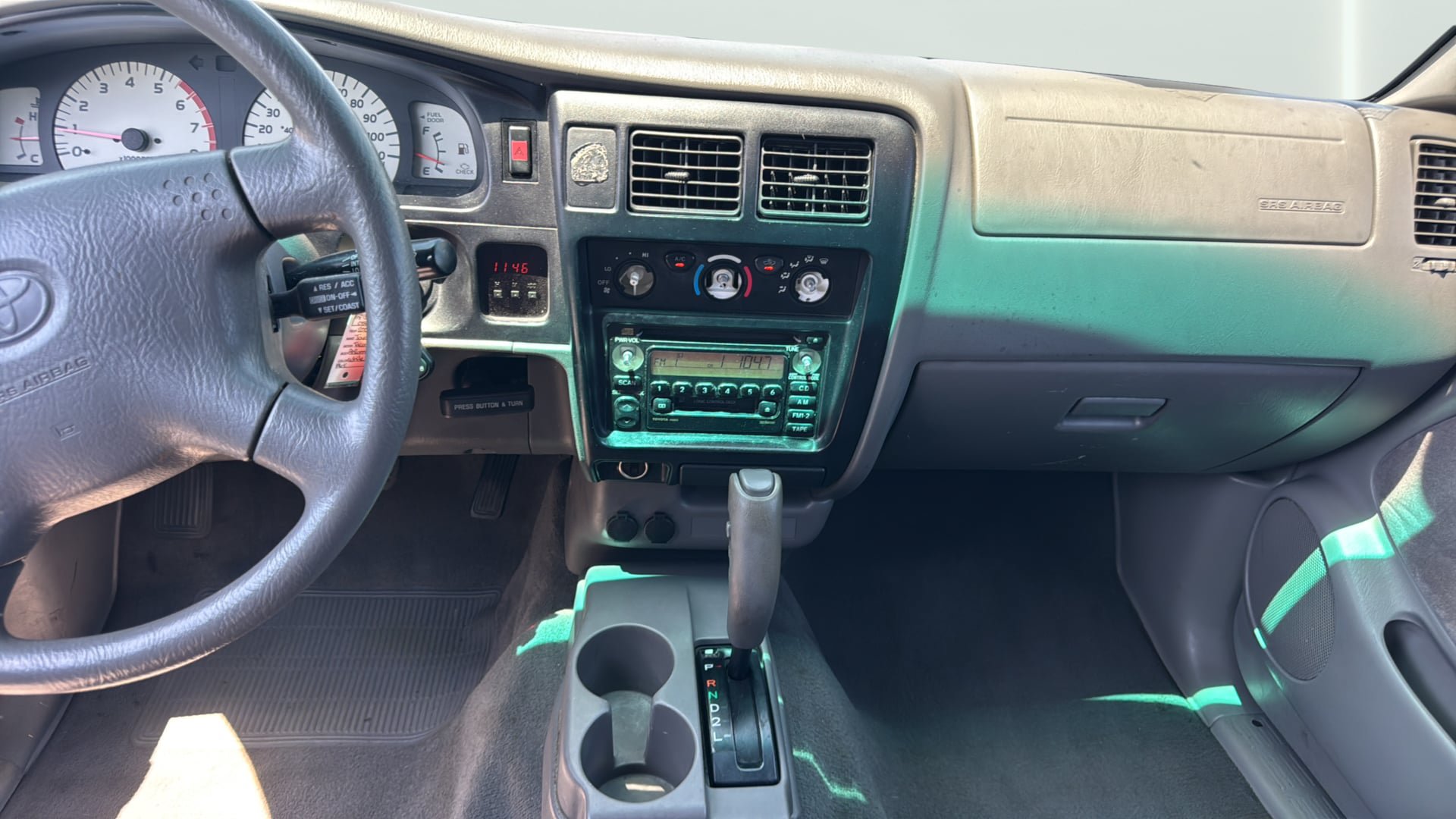 Used 2002 Toyota Tacoma PreRunner w/ SR5 Pkg w/ Chrome Pkg RWD image 15