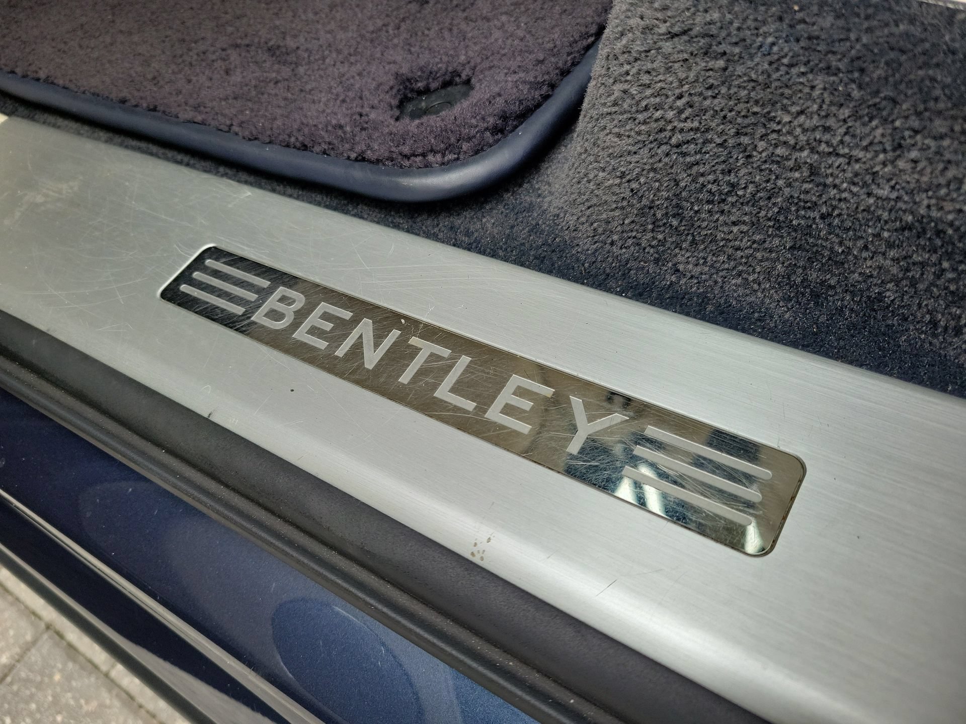 Certified 2022 Bentley Bentayga AWD/4WD image 34
