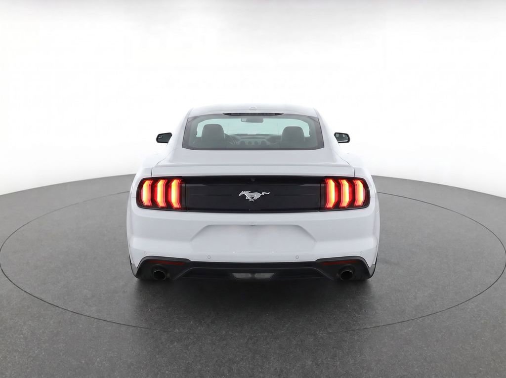 Used 2018 Ford Mustang Premium RWD image 7