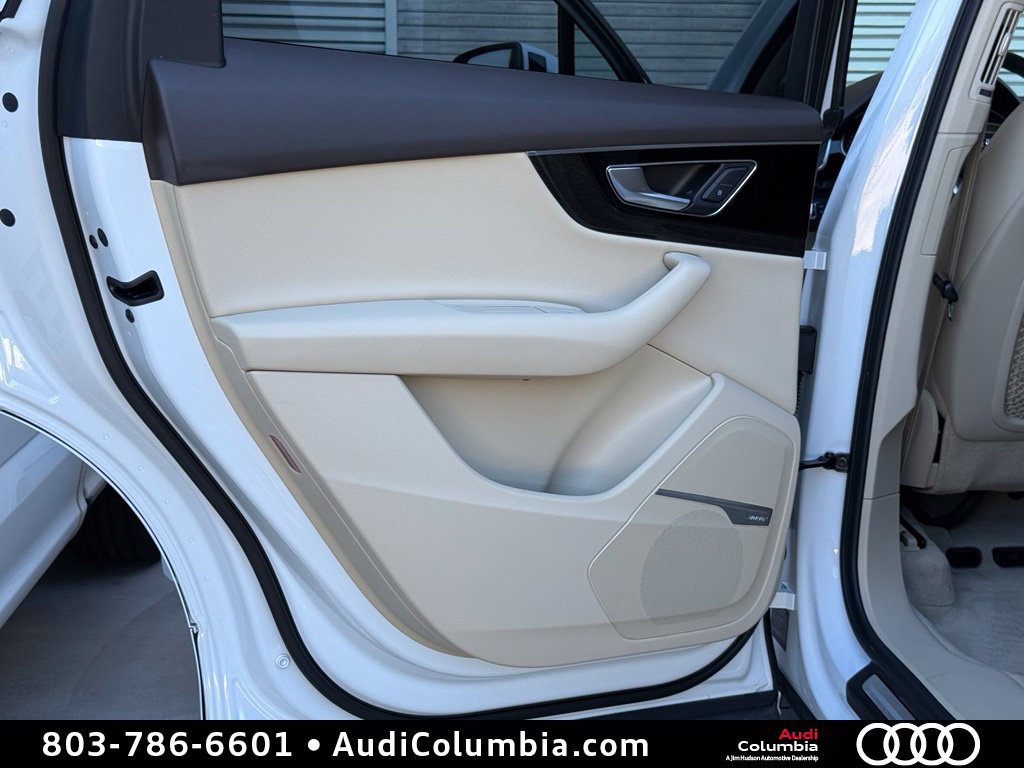Used 2019 Audi Q7 3.0T Premium Plus AWD/4WD image 24