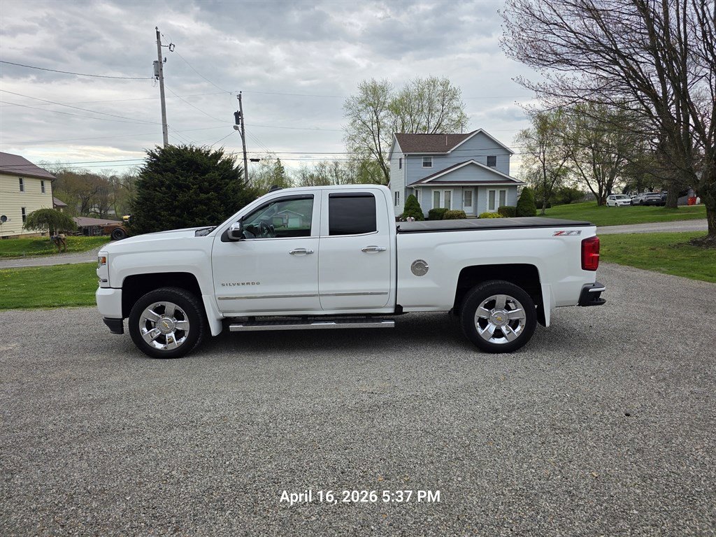 Used 2016 Chevrolet Silverado 1500 LTZ Z71 w/ LTZ Plus Package image 3